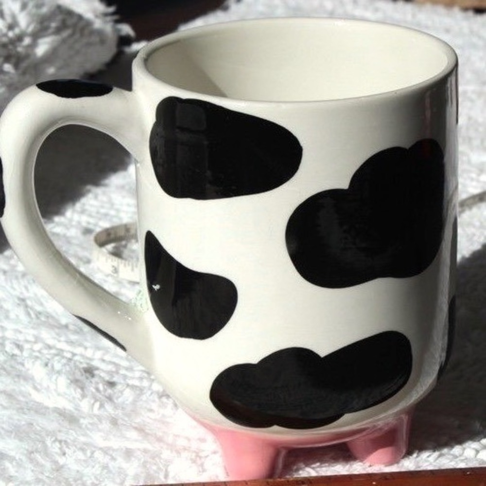 Boston‎ Warehouse Cow Print Udder Mug Ceramic Black White Pink Feet Lou Henry